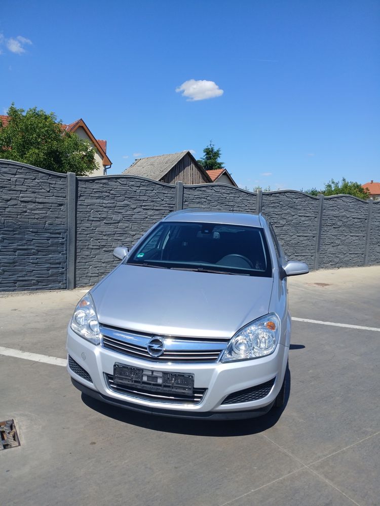 Vând Opel Astra H 1.4 Benzina 2009 Combi
