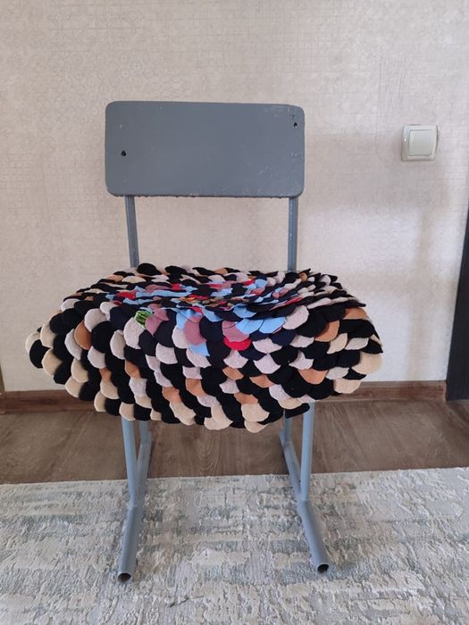 Стулья железные советские