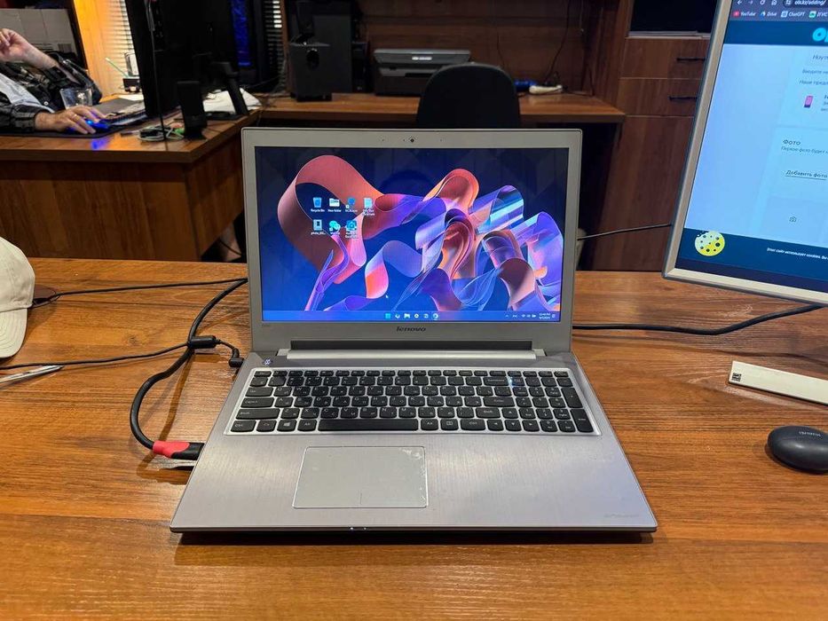 Ноутбук LENOVO Z500