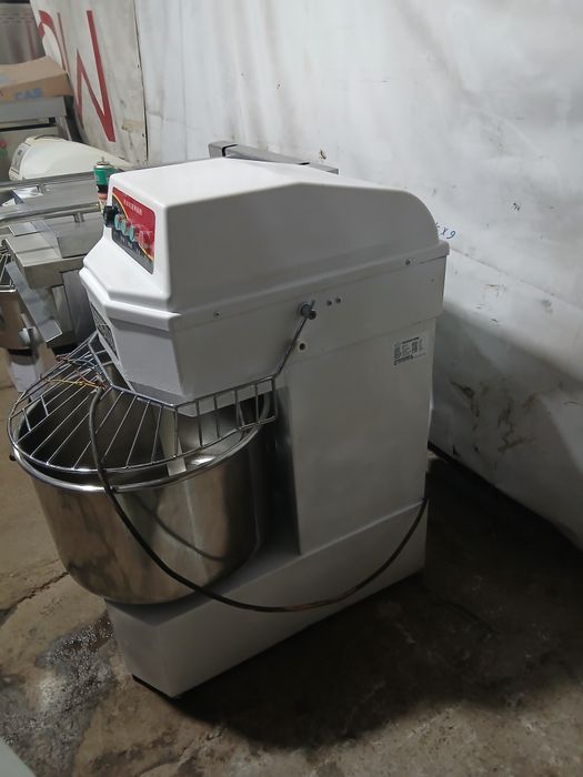 Xamir meshalka 60 letr