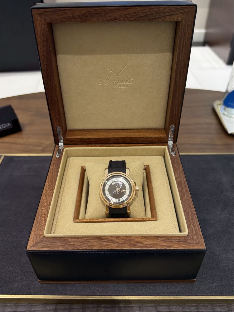 Breguet Marine Big Date 5817BR