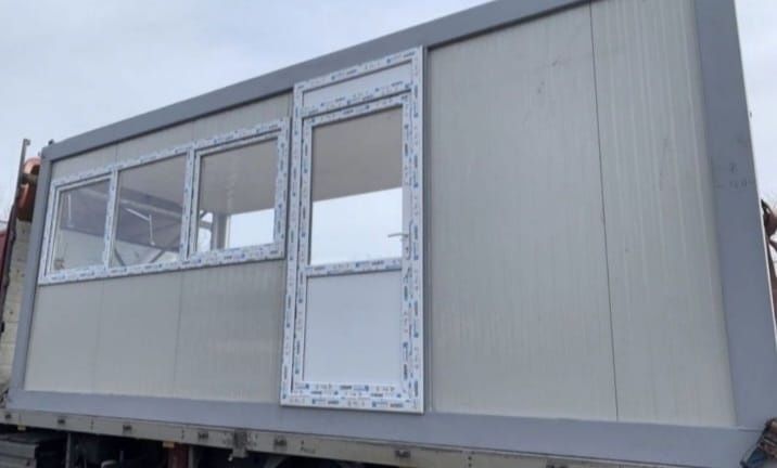 Vand containere modulare la super preț