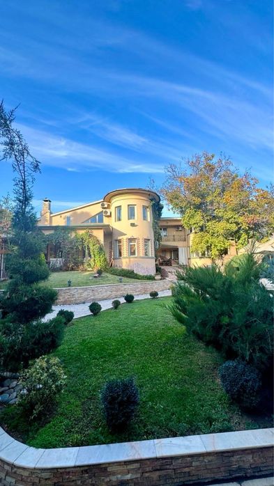 Паркентский евро дом 9соток 740кв.м 11комнат 3этажей со всеми удрбства