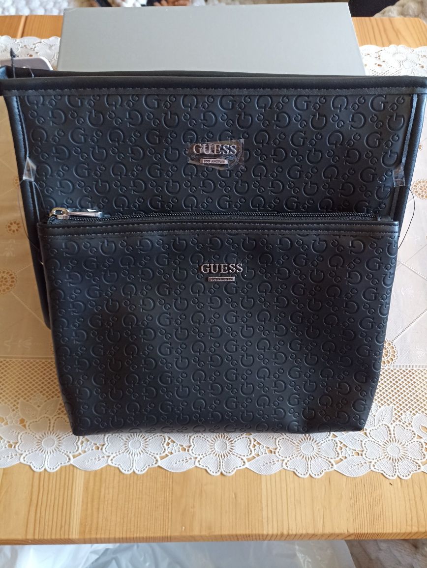 Намалени!!! Несесери Guess, комплект за пътуване