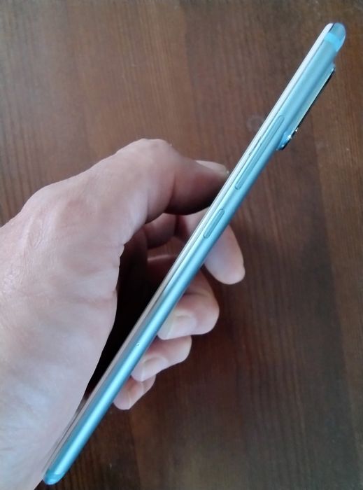 Xiaomi Mi A2, 4/64 GB, 4G/VoLTE