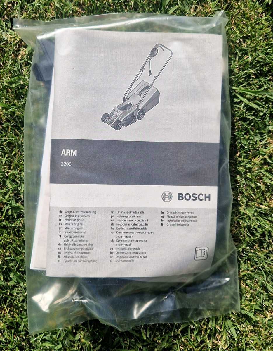 Masina de tuns iarba electrica Bosch ARM 3200 - 1200 W - NEFOLOSITA