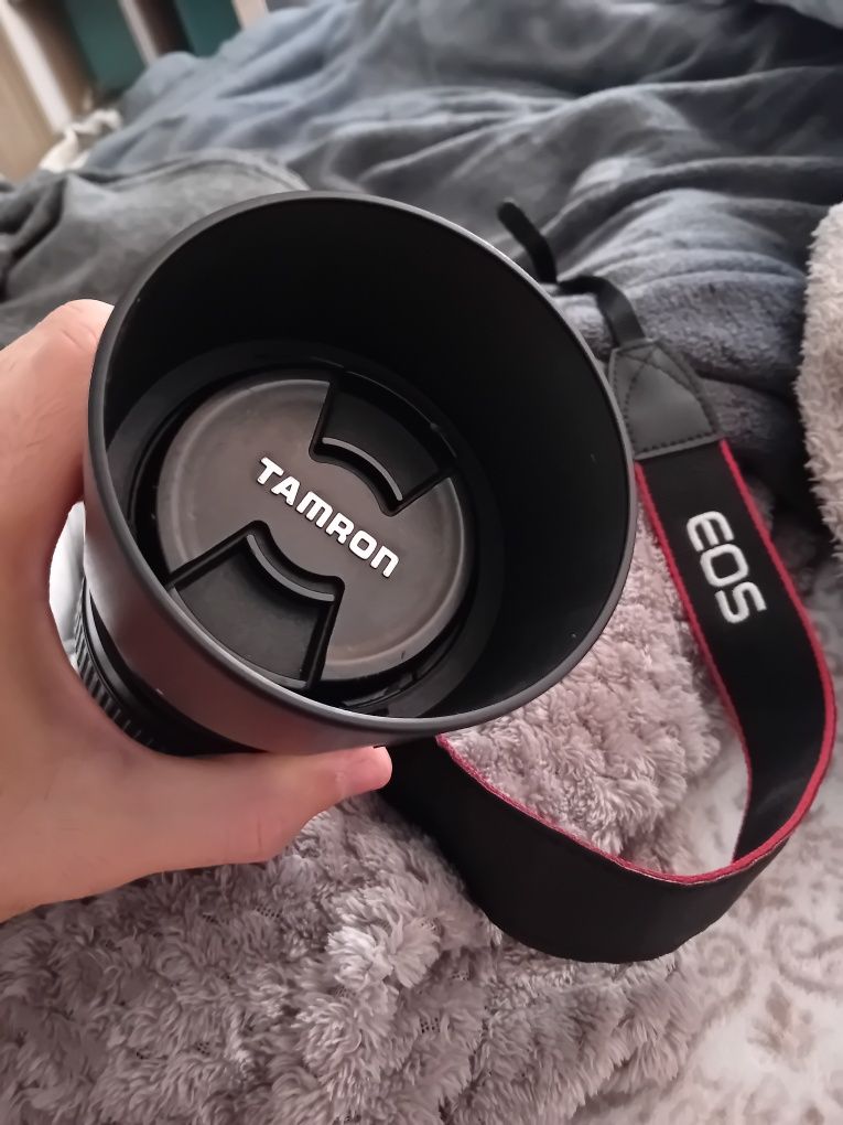 Tamron 70-300mm  Macro