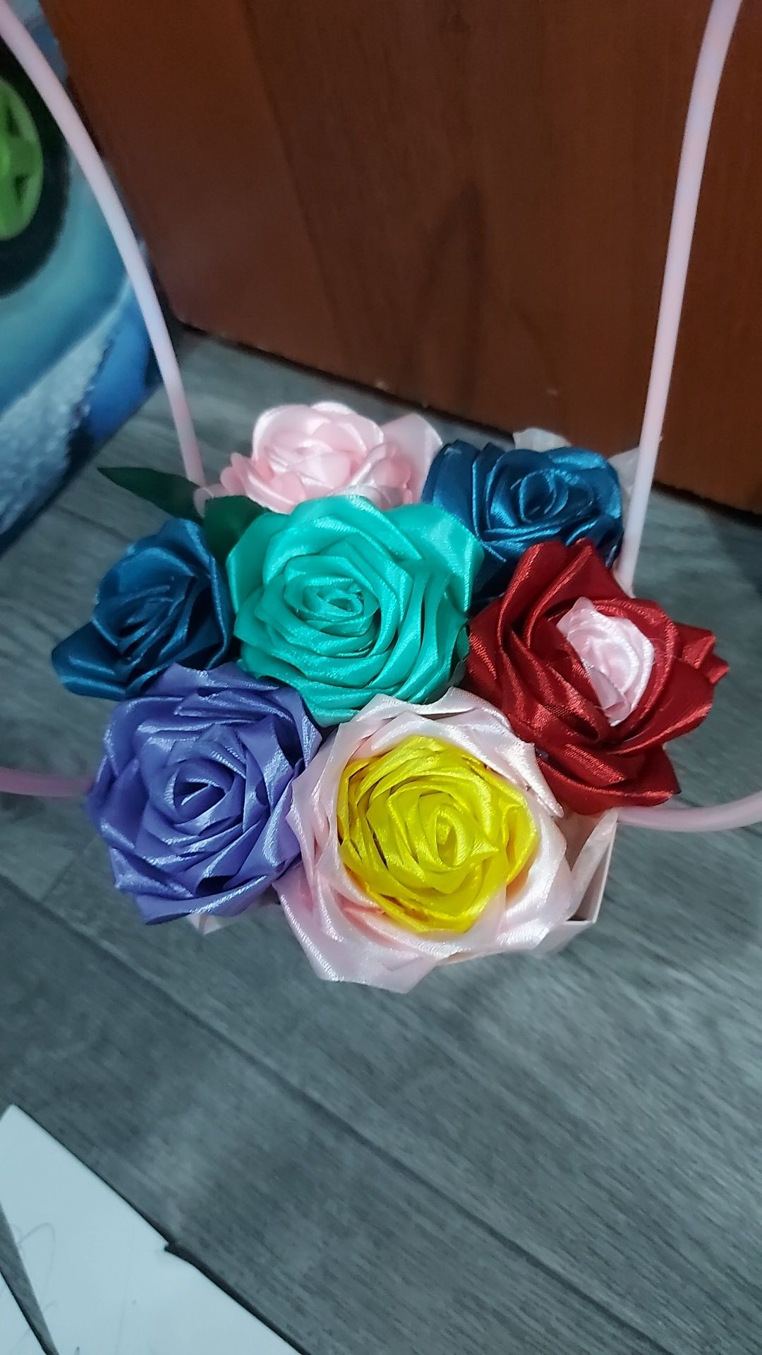 Розы из Атласных лент