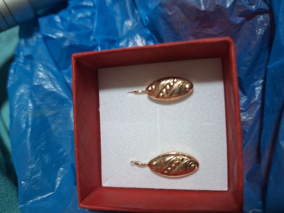 Cercei vechi din aur  de 14k