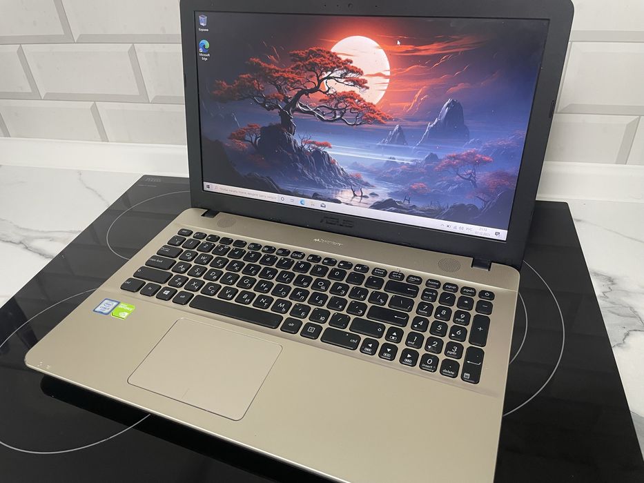 ноутбук в робочем состоянии