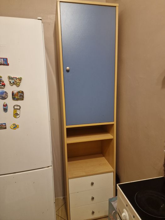 Шкаф висок етажерка с чекмеджета
