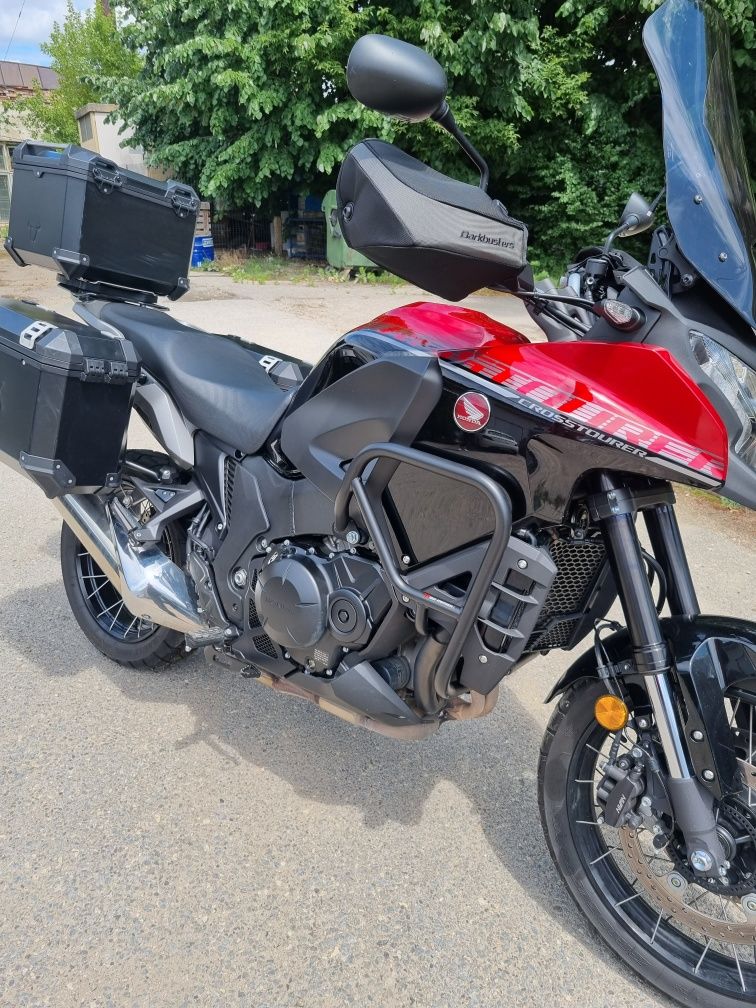 Honda vfr 1200x vand/schimb cu GTR 1400; FJR 1300