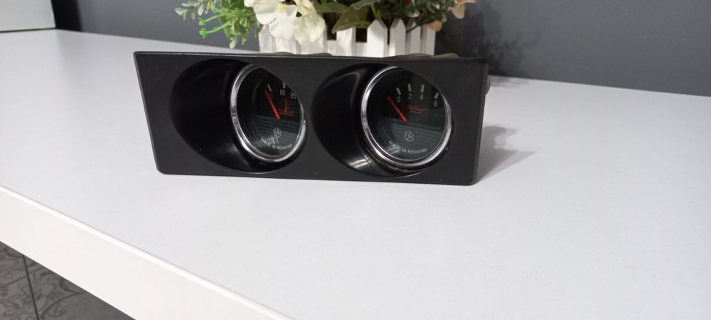 Ceasuri Apă și Ulei. Dacia