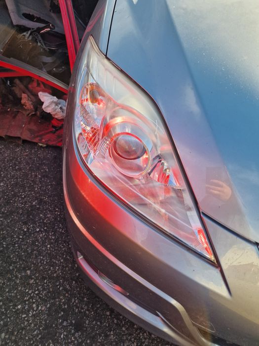 Far dreapta Mazda 5 facelift,an 2006-2010