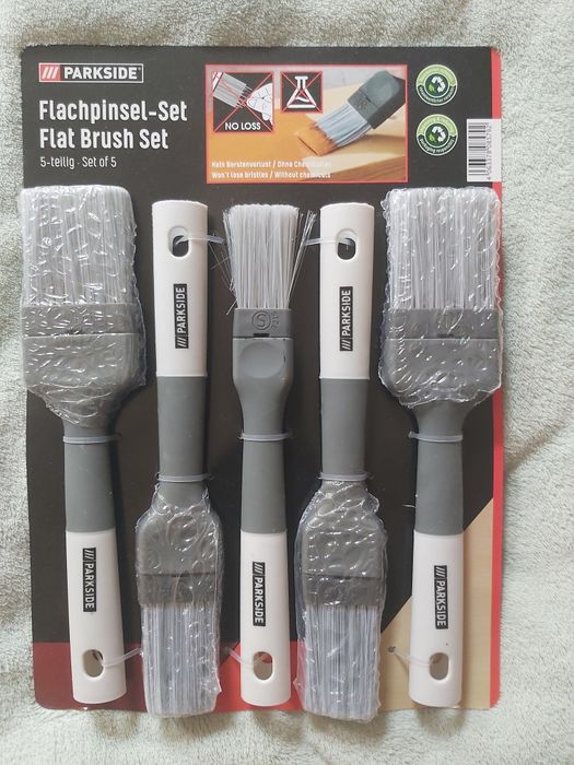 Set pensule pentru lac