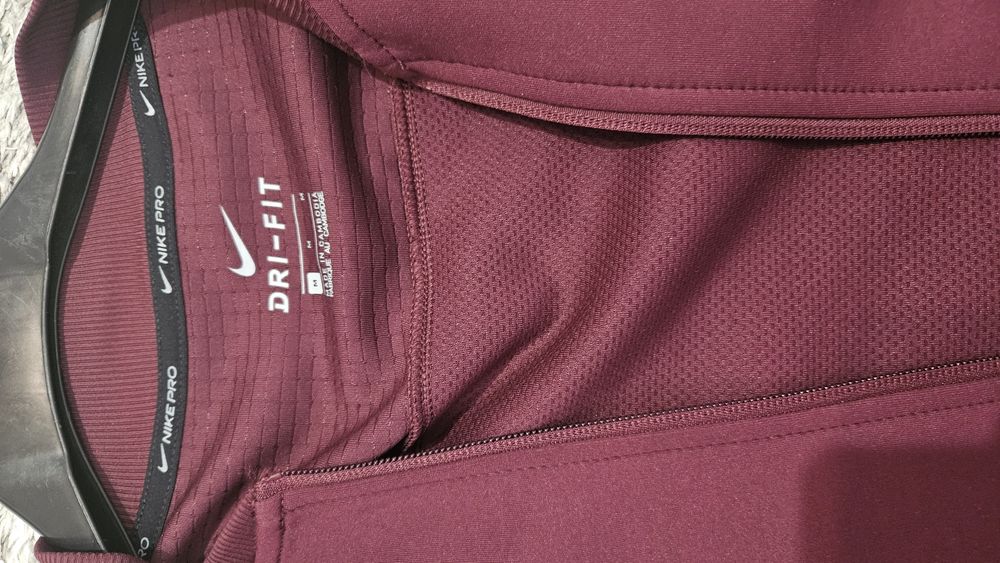 Jacheta Nike pro- marimea M-L