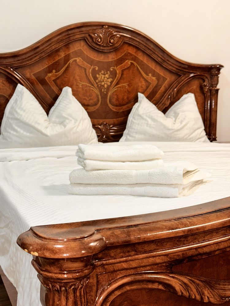 Inchiriez APARTAMENT -TECUCI  în regim hotelier curat, modern, utilat