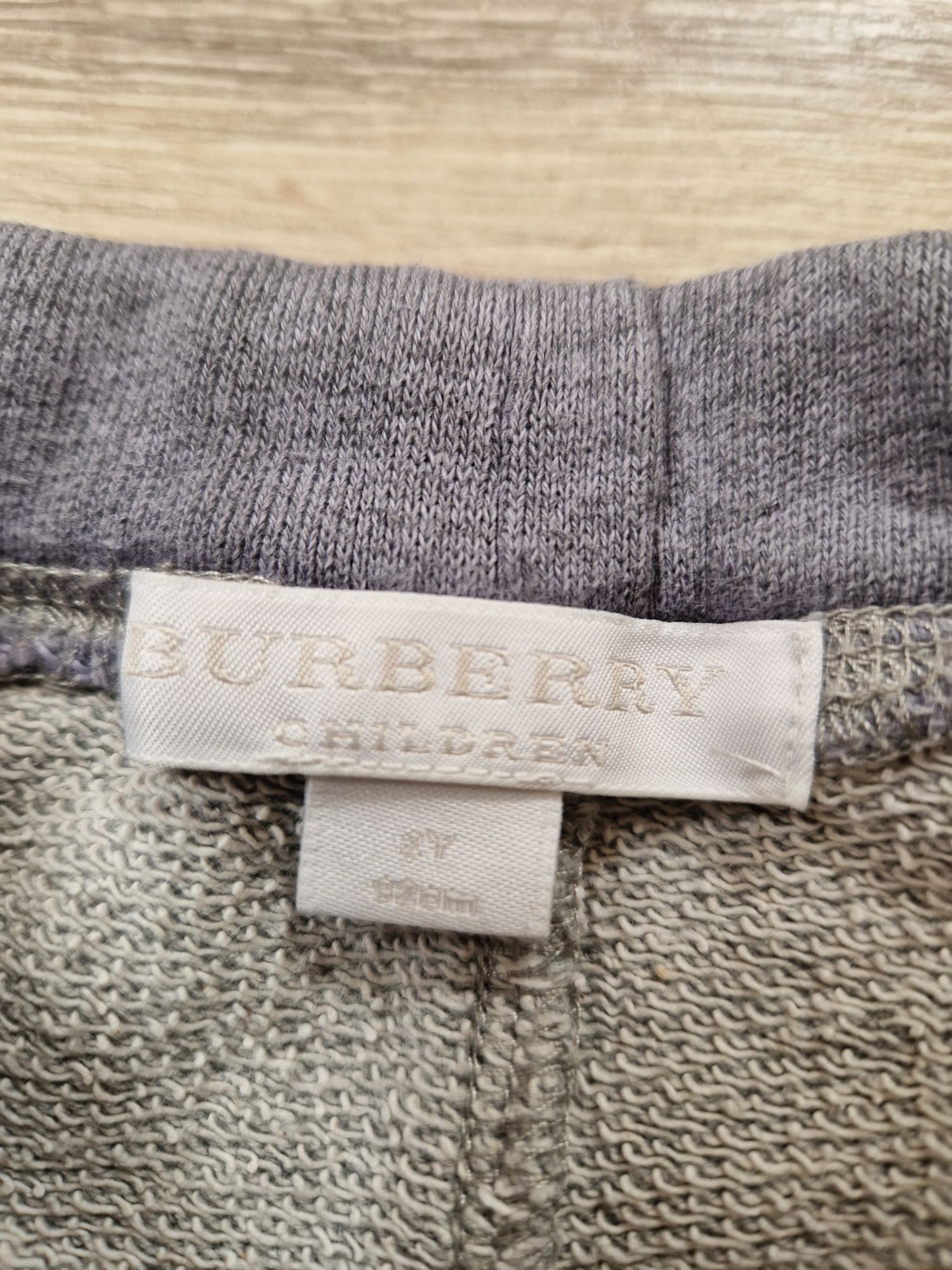 Pantaloni Burberry marimea 2T