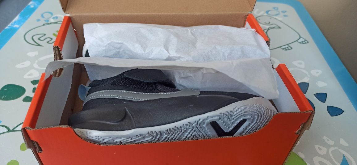Маратонки Nike N28
