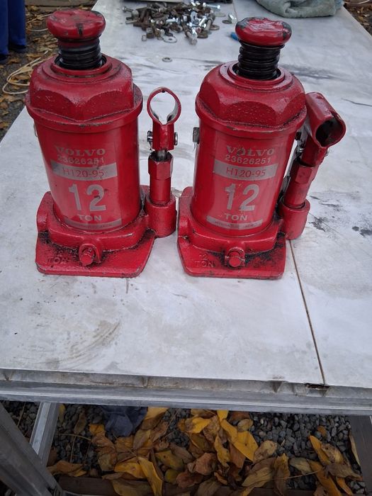 Cric hidraulic 12 tone marca volvo