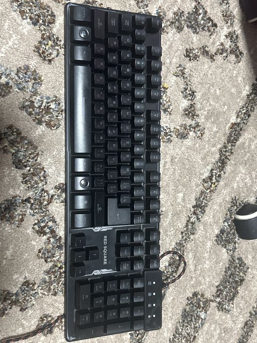 Клавиатура RED SQUARE