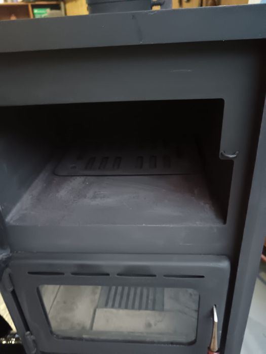 Semineu cu cuptor, folosit de 3 ori