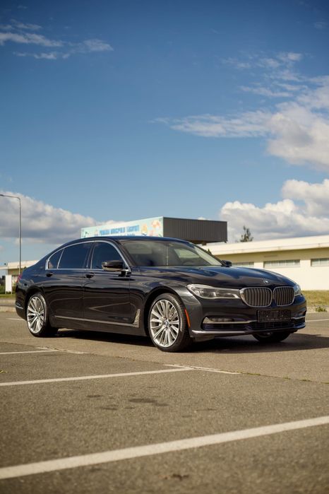 BMW 750LI X DRIVE 2017