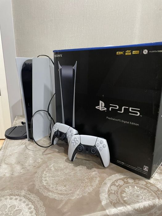 Продам Sony PS5 без дисковода Б/У