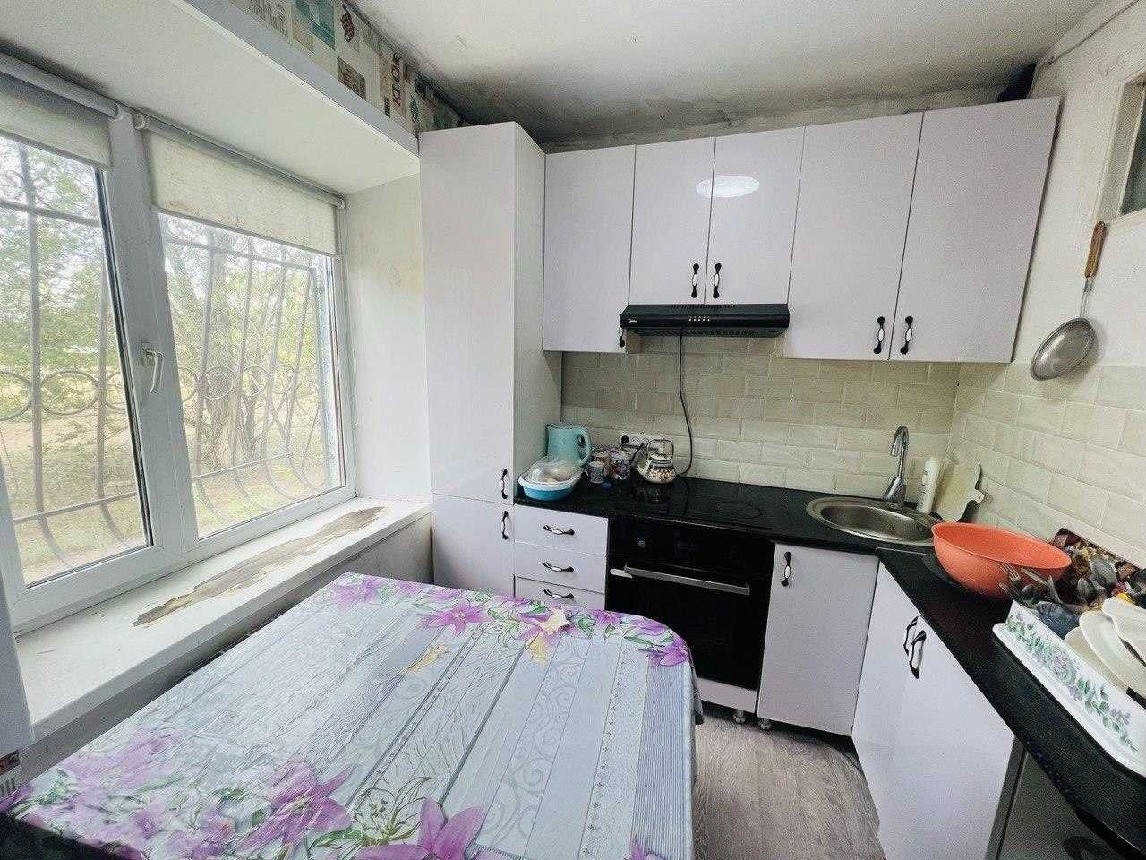 Продам 4х квартиру в 6мкр р-н 10 школы
