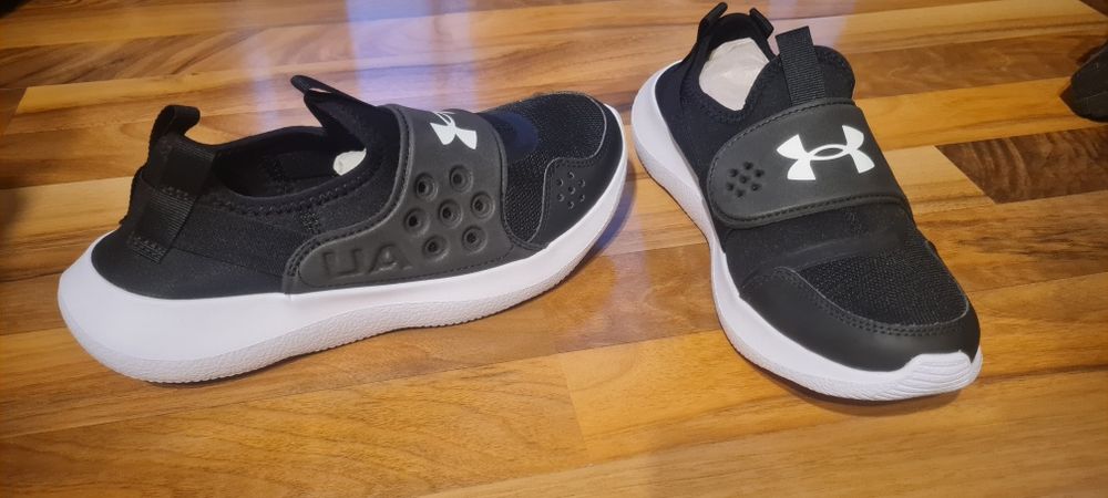 Under armour adidasi marimea 39/40