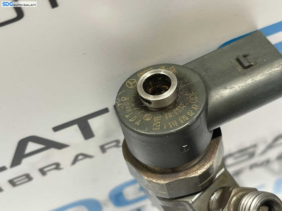 Injector Injectoare Mercedes Clasa E Class W211 E270 2.7 CDI 2001 - 2009 Cod 0445110177 A6460700287 6460700287
