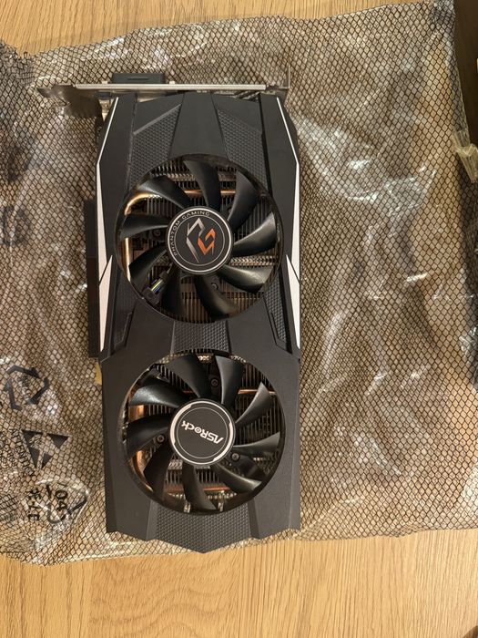 Видеокарта Asrock rx 580 8gb + процесор Rysen 5 3400g