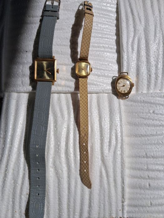 Часы женские, позолоченные,на ходу.