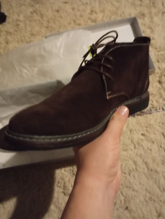 Vând ghete piele naturala