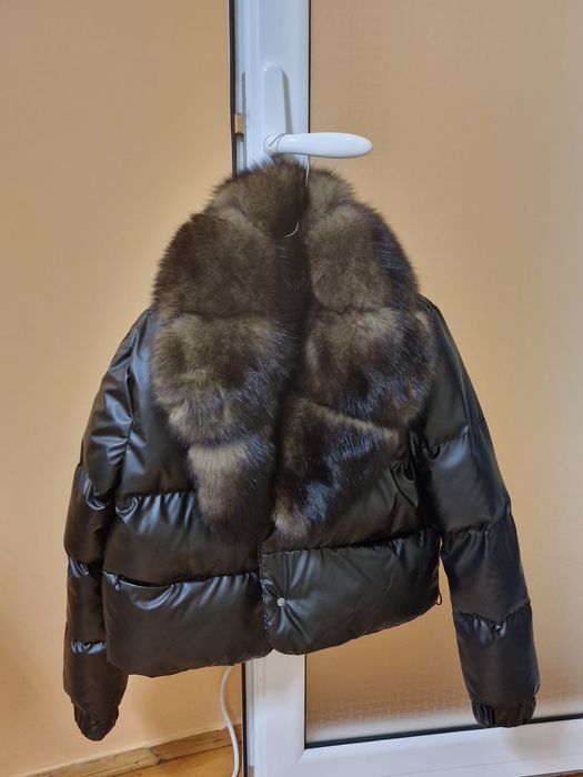 Geaca cu guler din blana naturala de vulpe