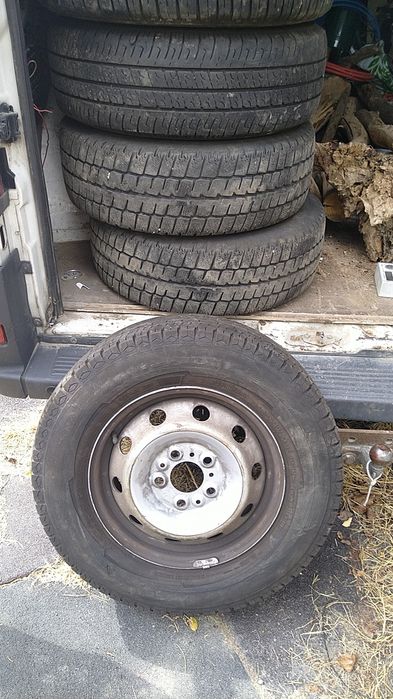 Roti complete 215 70 r15C