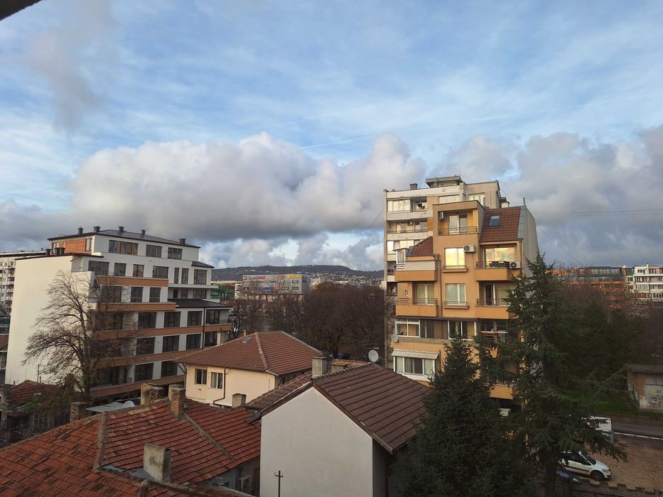 Дава се под наем Двустаен апартамент в Варна, Колхозен пазар - 65 кв.м за 408 € - Снимка #15