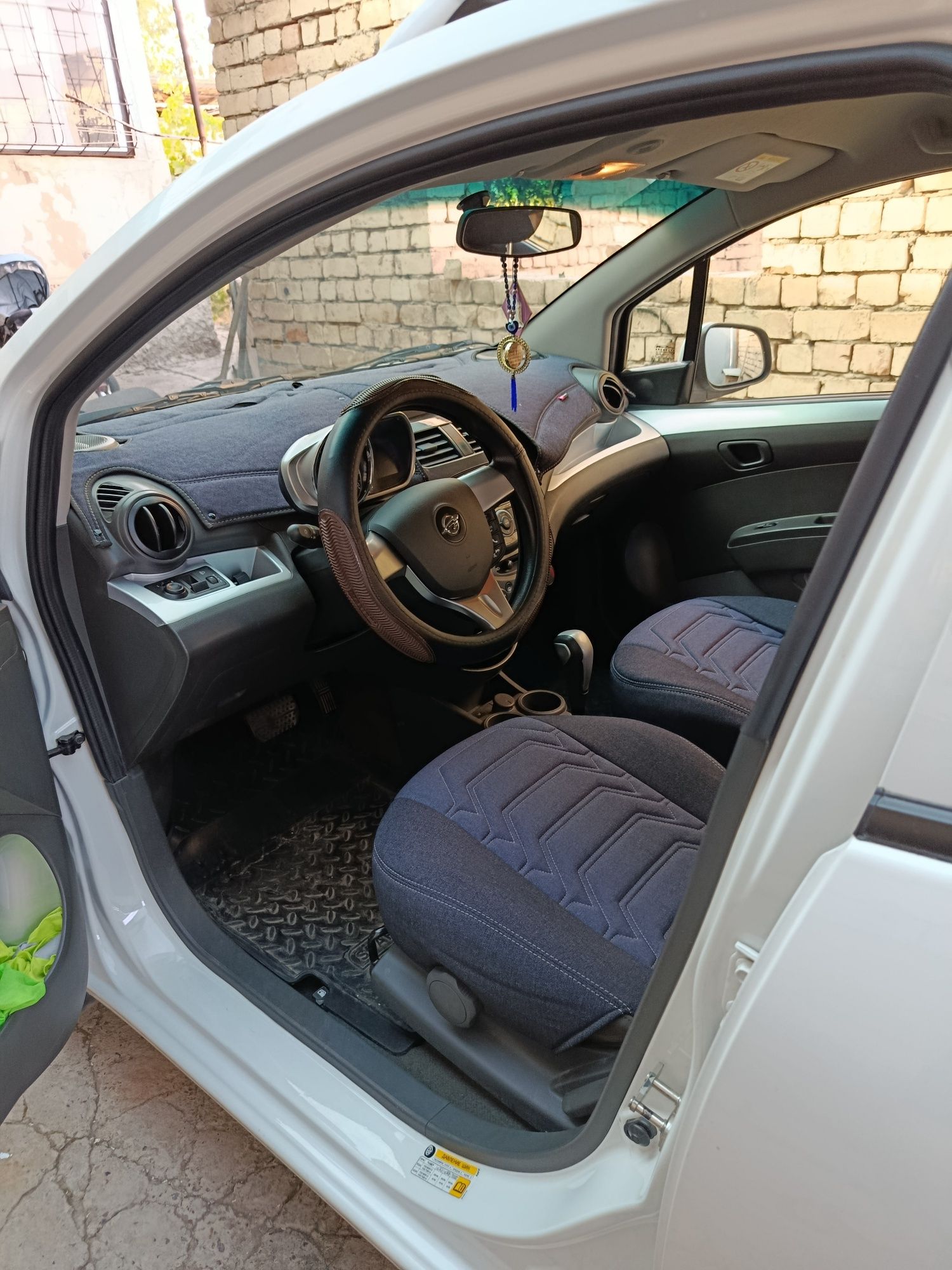Продается Spark Ravon R2