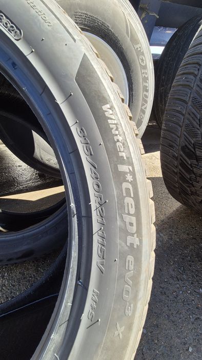 set anvelope iarna Hankook 275/45R21; 315/40R21