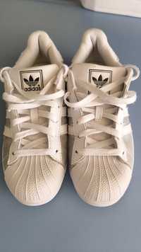 Vand Adidas Superstar