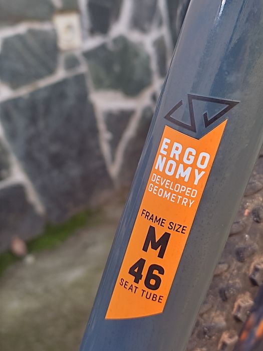 Планински велосипед 29 "