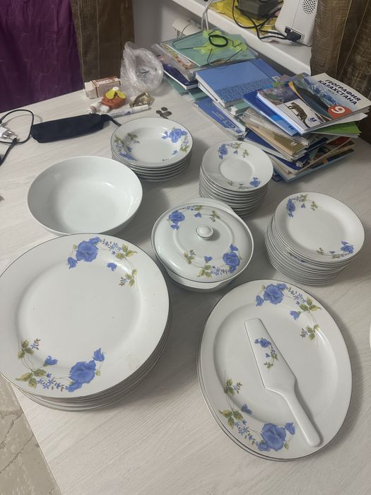 Продам сервиз тарелки