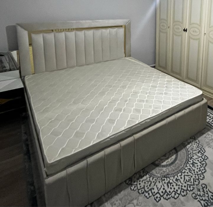 Кровать двухспальная 2 м