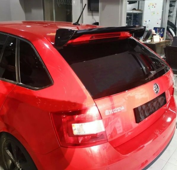 Eleron Universal DTM Kanat Mini Negru Lucios compatibil Skoda Rapid