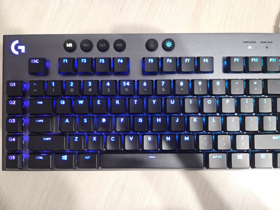 Tastatură Gaming Logitech G815 cu switchuri GL Linear