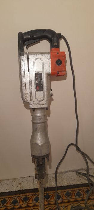 Отбойный молоток