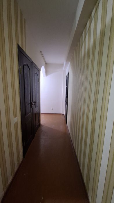 Продам свою спецплан Чорсу Карасарай 1/8/9 чистая 38м2