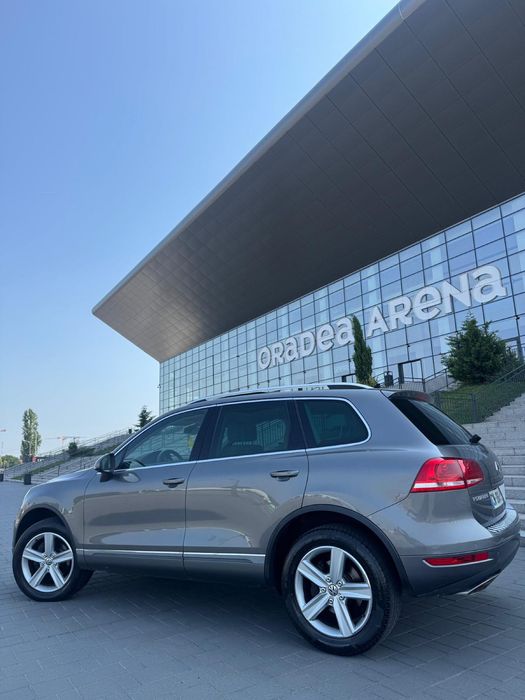 Vw Touareg/ 3.0- 245 cp/ an 2013/ pret 12999 !!