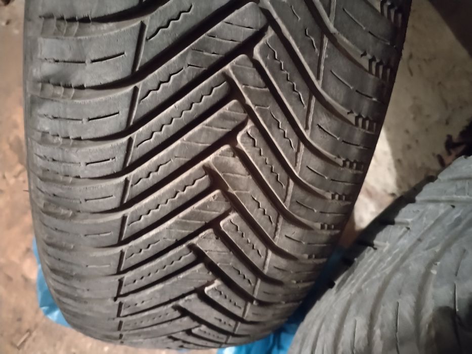Всесезонни гуми Hankook kinergy 215/60/17