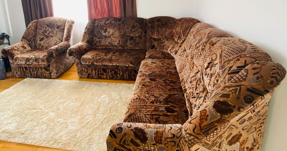 Colțar extensibil cu fotoliu